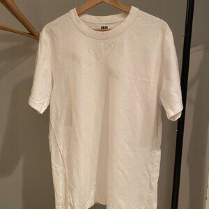 Uniqlo U T shirt